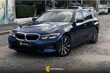 320i