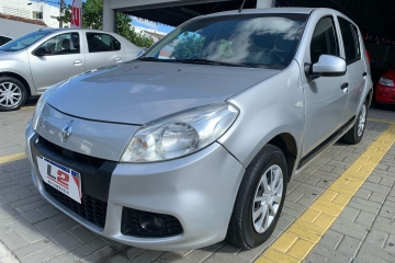 SANDERO