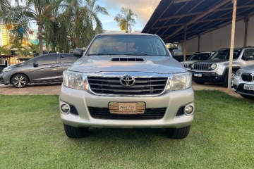 Hilux CD SR D4-D 4x4