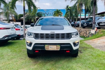 Compass Trailhawk