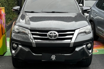 HILUX SW4