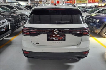  T-CROSS 