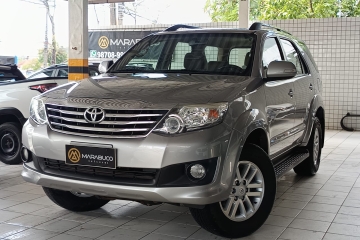 HILUX SW4