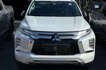 PAJERO SPORT